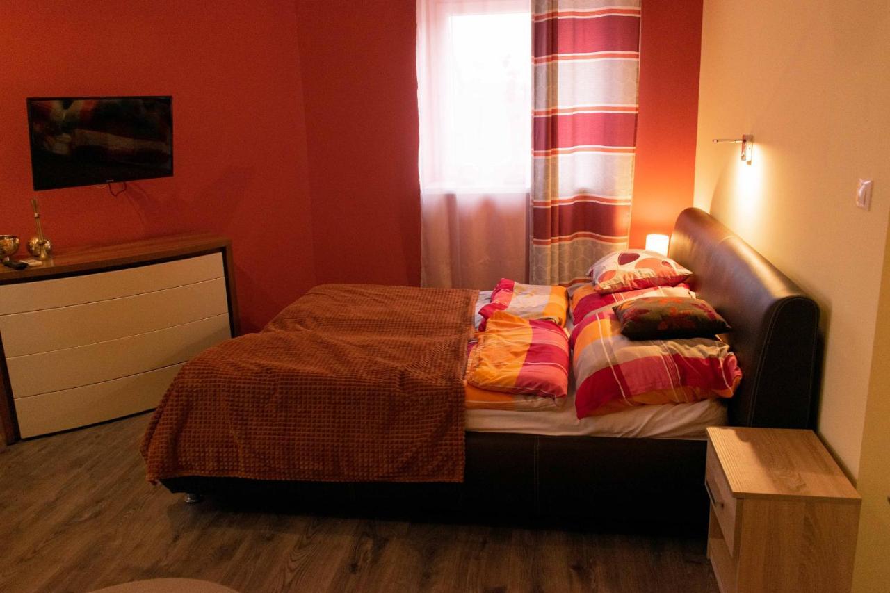 Borostyan Apartmanhaz Mórahalom Exterior foto