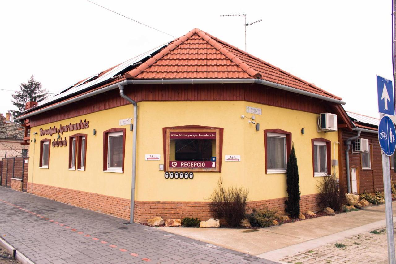Borostyan Apartmanhaz Mórahalom Exterior foto