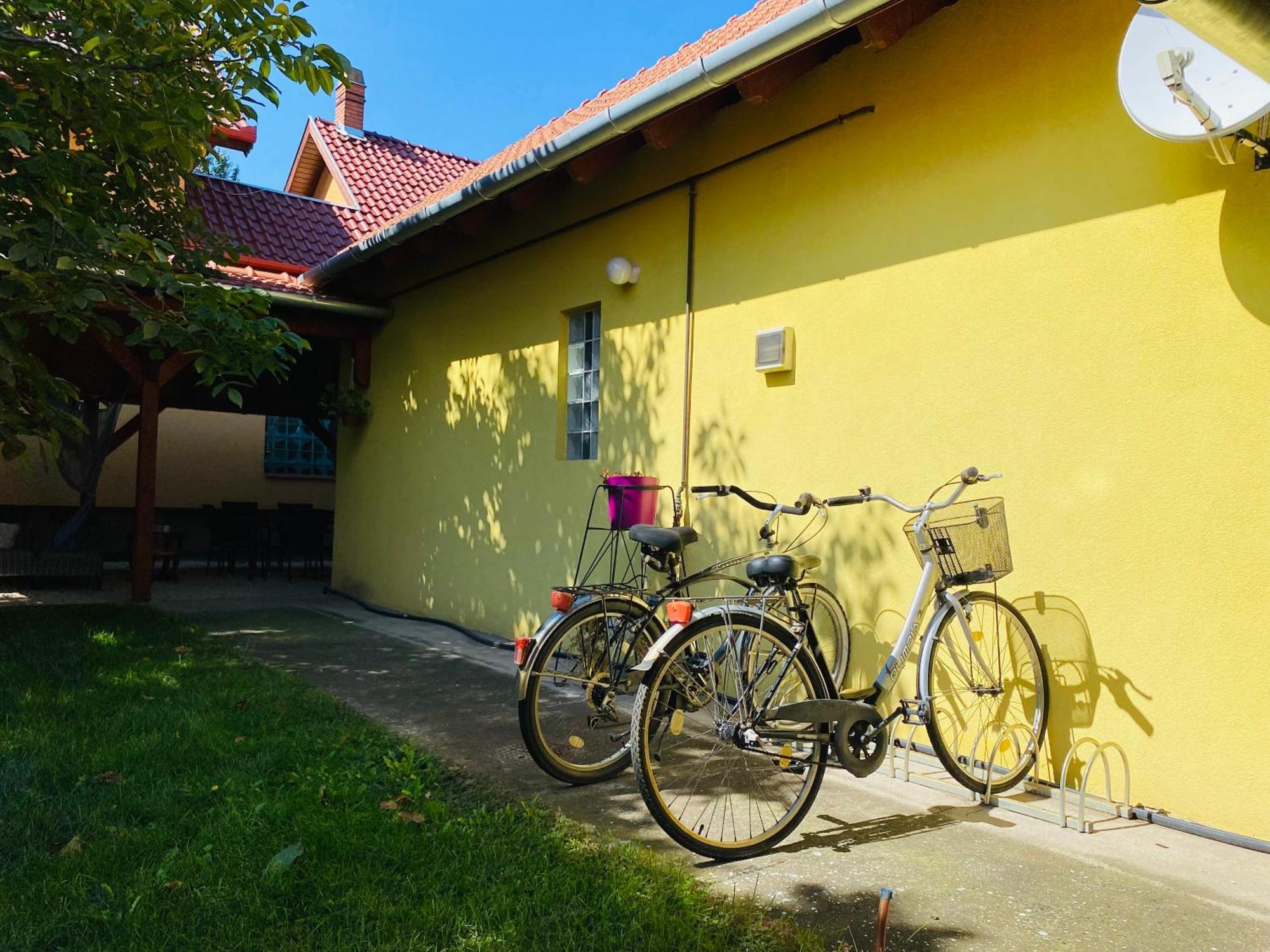 Borostyan Apartmanhaz Mórahalom Exterior foto